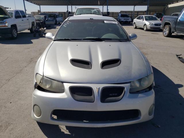 6G2VX12U46L560495 - 2006 PONTIAC GTO SILVER photo 5