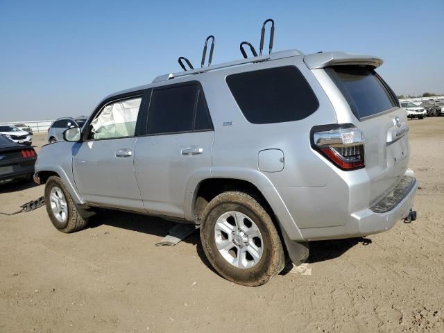 JTEBU5JR1G5326017 - 2016 TOYOTA 4RUNNER SR5/SR5 PREMIUM 银色 照片 2