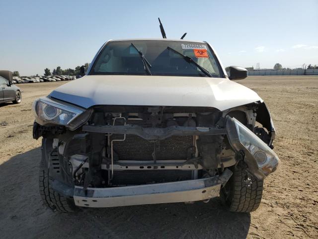 JTEBU5JR1G5326017 - 2016 TOYOTA 4RUNNER SR5/SR5 PREMIUM 银色 照片 5