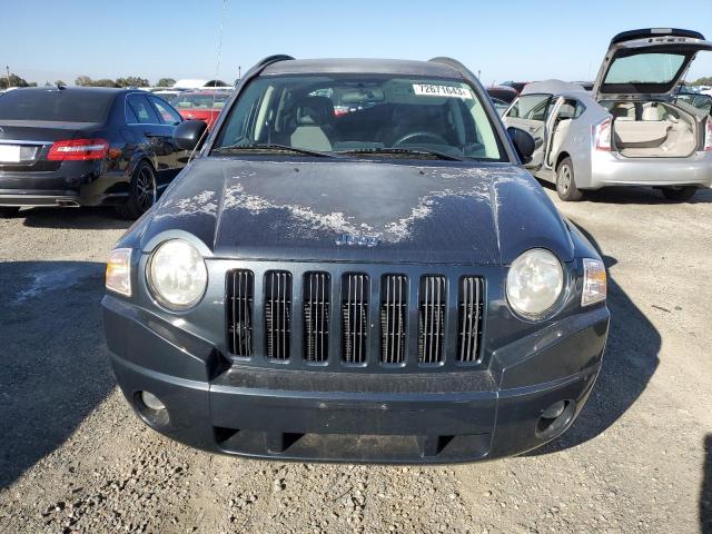 1J8FT47W17D145496 - 2007 JEEP COMPASS BLUE photo 5