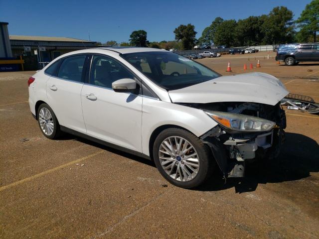 1FADP3J25HL272655 - 2017 FORD FOCUS TITANIUM WHITE photo 4