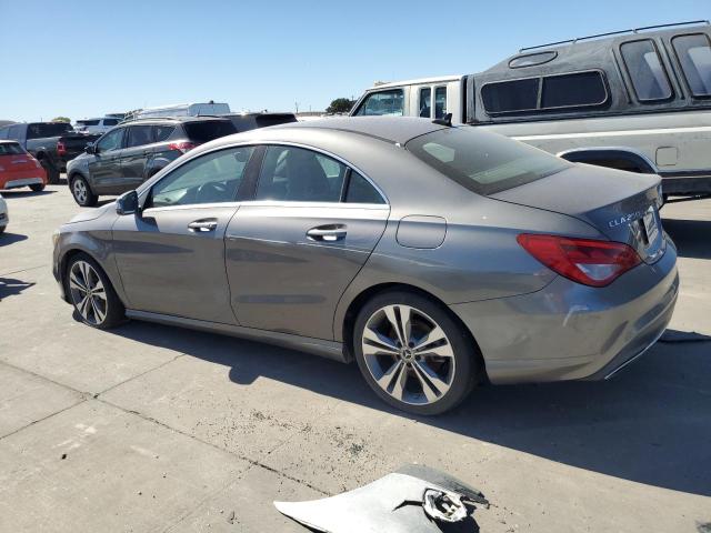 WDDSJ4EB8JN527222 - 2018 MERCEDES-BENZ CLA 250 ნაცრისფერი ფოტო 2