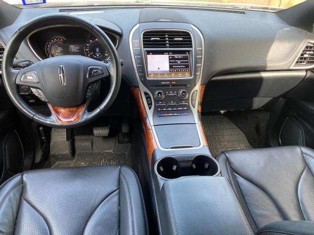 2LMPJ8LP6JBL19163 - 2018 LINCOLN MKX RESERVE فضي صورة 9