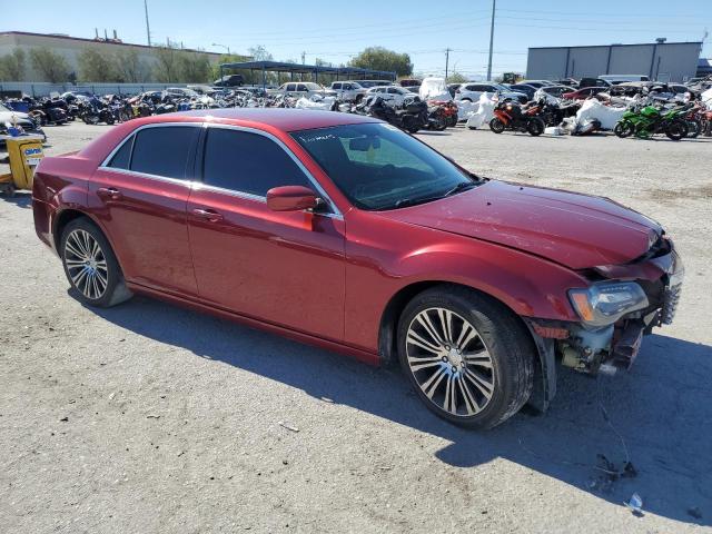 2C3CCABG3EH136280 - 2014 CHRYSLER 300 S RED photo 4