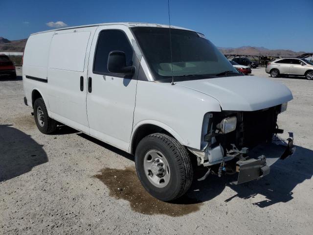 1GCGG25VX71135369 - 2007 CHEVROLET EXPRESS G2 WHITE photo 4