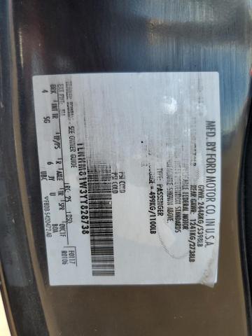 1LNHM81W3YY828738 - 2000 LINCOLN TOWN CAR EXECUTIVE BLACK photo 12