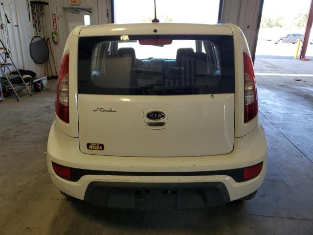 KNDJT2A50C7389302 - 2012 KIA SOUL WHITE photo 6