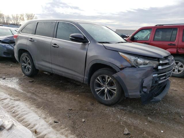 5TDZARFH1JS036459 - 2018 TOYOTA HIGHLANDER LE GRAY photo 4