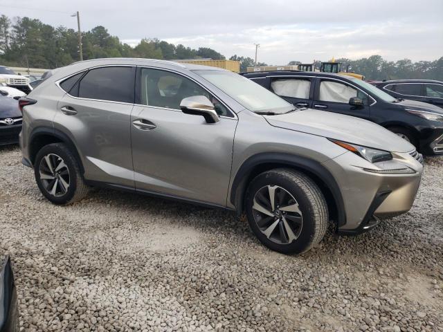 JTJYARBZ3J2096936 - 2018 LEXUS NX 300 BASE Gümüş foto 4