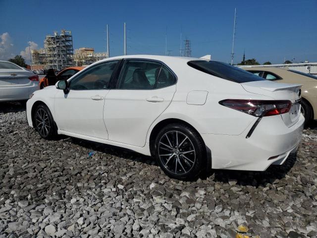 4T1G11AK6PU808594 - 2023 TOYOTA CAMRY SE NIGHT SHADE WHITE photo 2