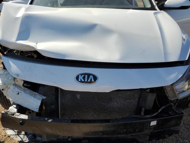 3KPA24AB6KE184179 - 2019 KIA RIO S WHITE photo 11