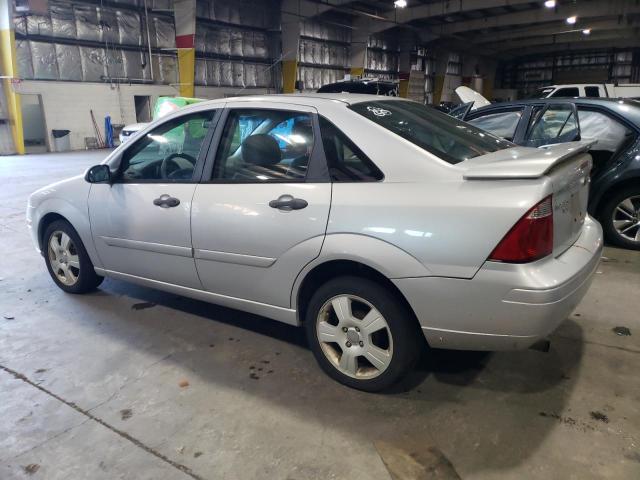 1FAHP34N56W191030 - 2006 FORD FOCUS ZX4 SILVER photo 2