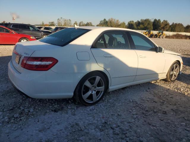 WDDHF8HBXAA215960 - 2010 MERCEDES-BENZ E 350 4MATIC WHITE photo 3
