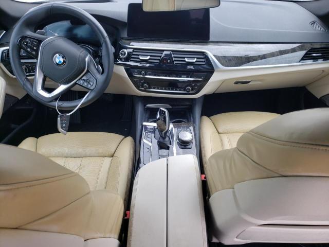 WBA53BJ02MCF92285 - 2021 BMW 540 I WHITE photo 8