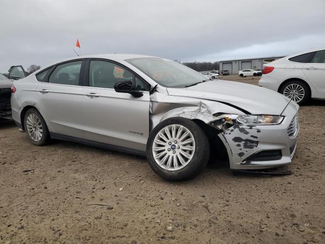 3FA6P0UU0GR311219 - 2016 FORD FUSION S HYBRID SILVER photo 4