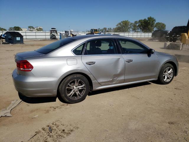 1VWBH7A32DC134500 - 2013 VOLKSWAGEN PASSAT SE SILVER photo 3