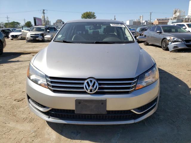 1VWBH7A32DC134500 - 2013 VOLKSWAGEN PASSAT SE SILVER photo 5