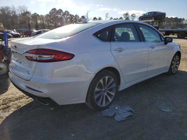 3FA6P0T92LR121302 - 2020 FORD FUSION SE WHITE photo 3