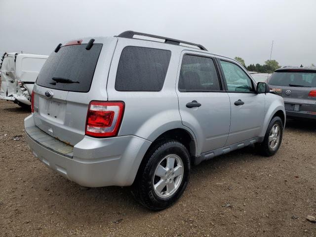 1FMCU9D70BKB84646 - 2011 FORD ESCAPE XLT SILVER photo 3