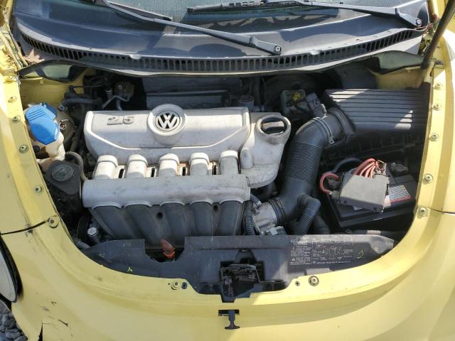 3VWPG3AG5AM014477 - 2010 VOLKSWAGEN NEW BEETLE Gelb Foto 12