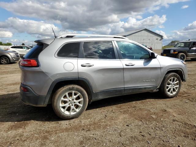 1C4PJLCS2HW653108 - 2017 JEEP CHEROKEE LATITUDE SILVER photo 3