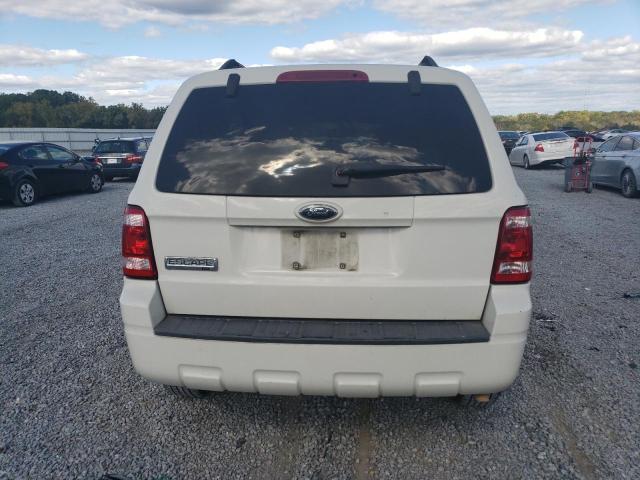 1FMCU03739KC99751 - 2009 FORD ESCAPE XLT WHITE photo 6