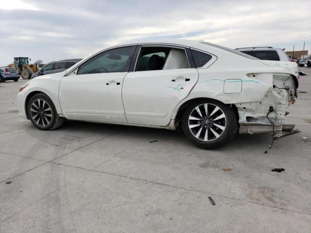 1N4AL3AP8HC258016 - 2017 NISSAN ALTIMA 2.5 WHITE photo 2