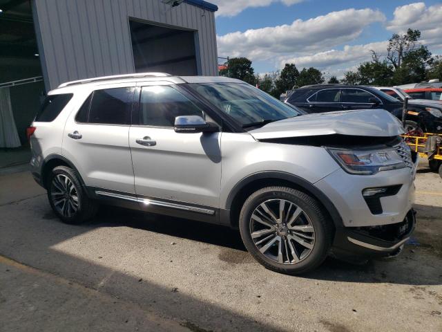 1FM5K8HT0JGB30569 - 2018 FORD EXPLORER PLATINUM SILVER photo 4