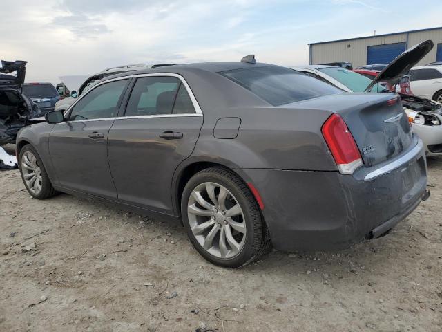2C3CCAAG8HH647151 - 2017 CHRYSLER 300 LIMITED GRAY photo 2