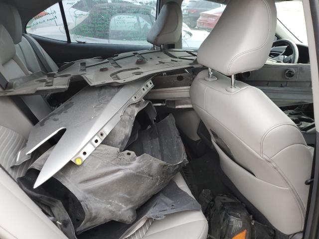 4T1T11AK8MU494960 - 2021 TOYOTA CAMRY SE SILVER photo 12