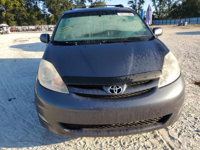 5TDZK22CX8S214734 - 2008 TOYOTA SIENNA XLE GRAY photo 5