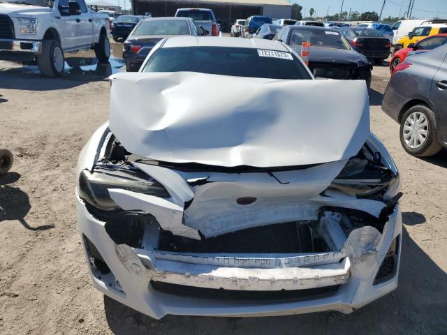 JF1ZNAA13F8708846 - 2015 TOYOTA SCION FR-S 白色 照片 5