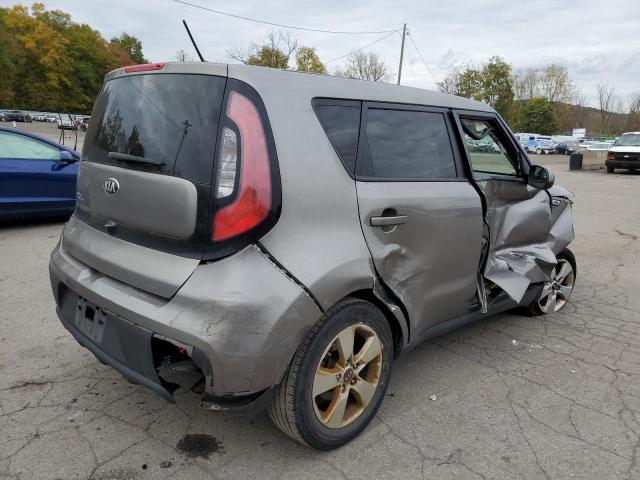 KNDJN2A25K7656707 - 2019 KIA SOUL GRAY photo 3