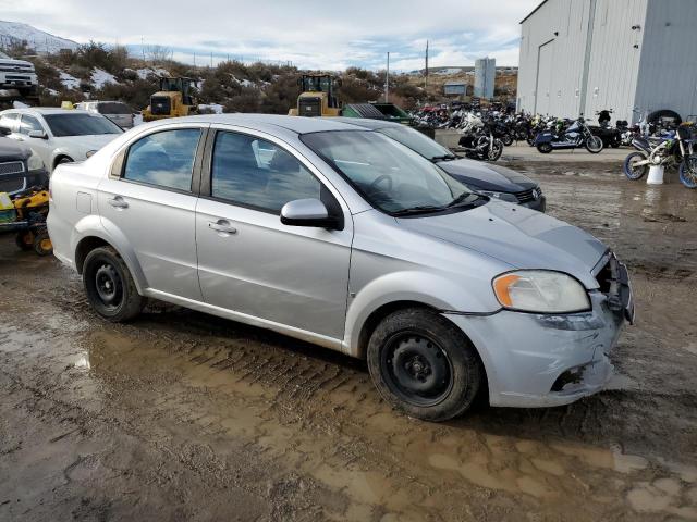 KL1TD56E89B357730 - 2009 CHEVROLET AVEO LS SILVER photo 4