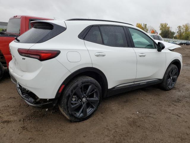 LRBFZPR45ND019995 - 2022 BUICK ENVISION ESSENCE WHITE photo 3