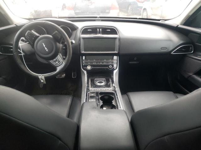 SAJAR4FX0KCP51737 - 2019 JAGUAR XE WHITE photo 8