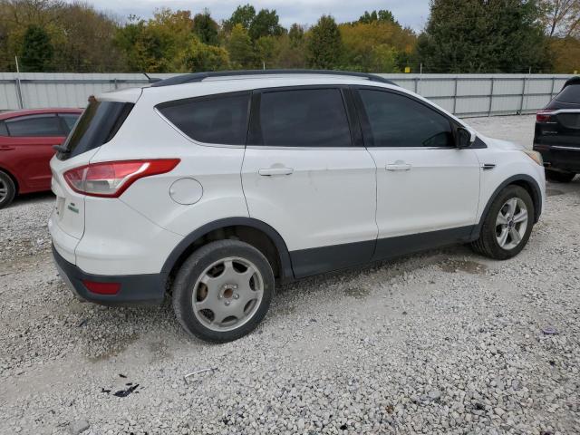 1FMCU0GX1FUA31291 - 2015 FORD ESCAPE SE WHITE photo 3