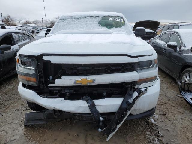 1GCVKPECXHZ381245 - 2017 CHEVROLET SILVERADO K1500 CUSTOM WHITE photo 5