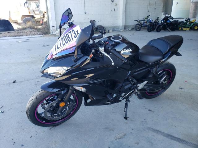 JKAEXEJ1XKDA03762 - 2019 KAWASAKI EX650 J შავი ფოტო 2