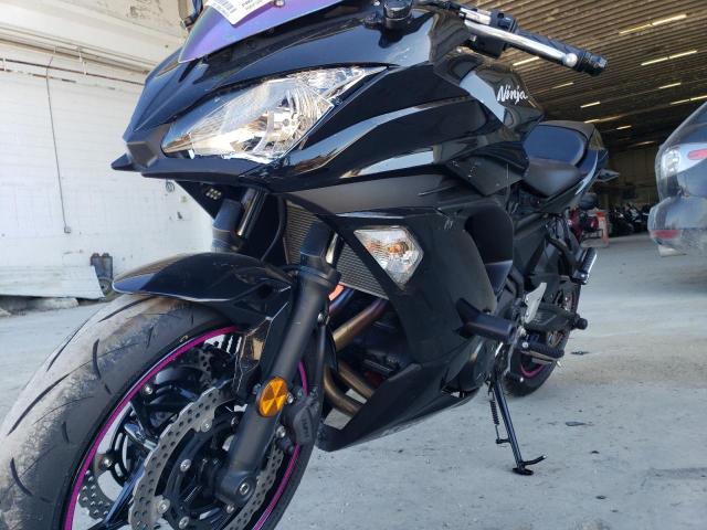 JKAEXEJ1XKDA03762 - 2019 KAWASAKI EX650 J შავი ფოტო 9