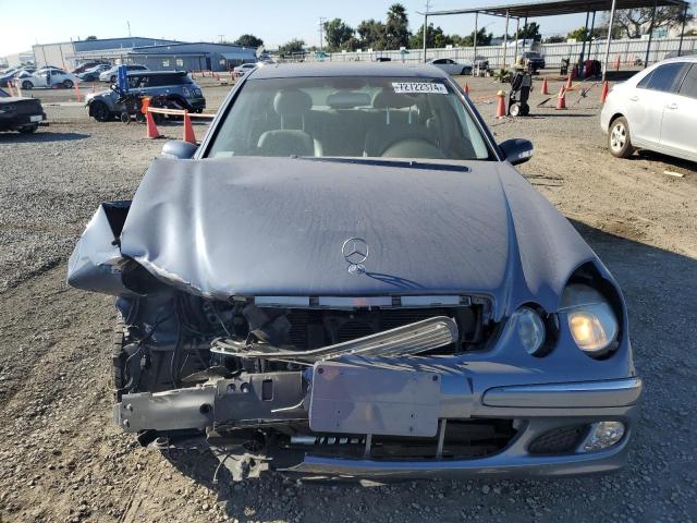 WDBUF65J84A420737 - 2004 MERCEDES-BENZ E 320 BLUE photo 5