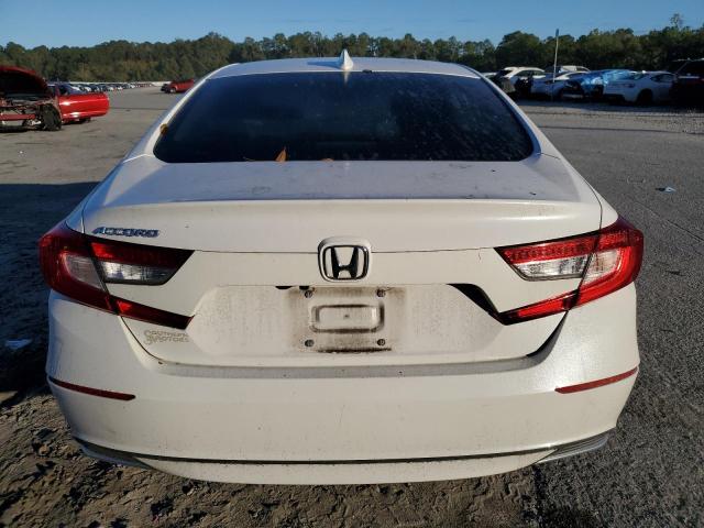 1HGCV1F4XJA197058 - 2018 HONDA ACCORD EX WHITE photo 6