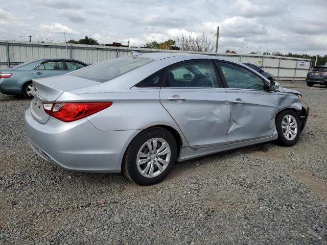 5NPEB4AC3CH462706 - 2012 HYUNDAI SONATA GLS SILVER photo 3