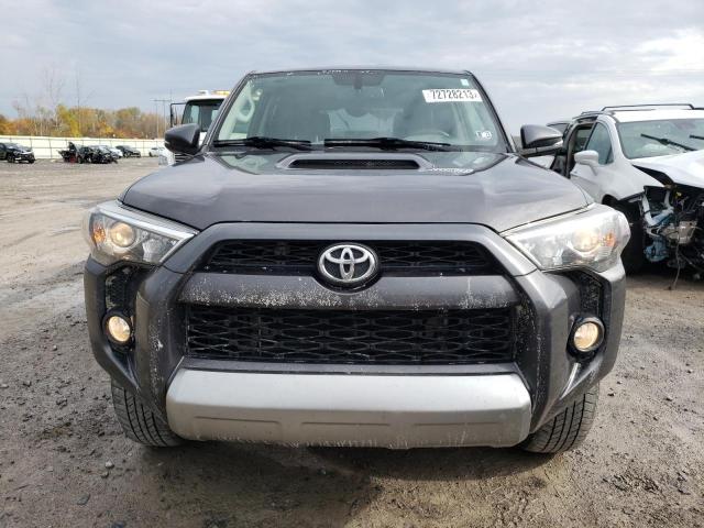 JTEBU5JR8J5600675 - 2018 TOYOTA 4RUNNER SR5/SR5 PREMIUM 灰色 照片 5