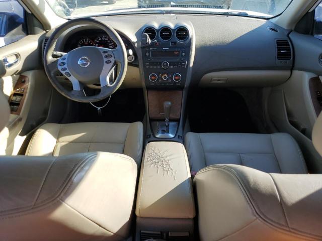 1N4BL21E38N421379 - 2008 NISSAN ALTIMA 3.5SE WHITE photo 8