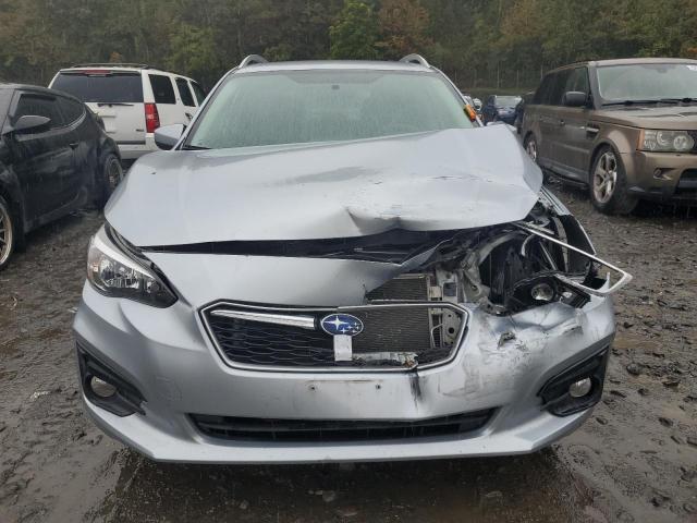 4S3GTAB65J3715272 - 2018 SUBARU IMPREZA PREMIUM SILVER photo 5