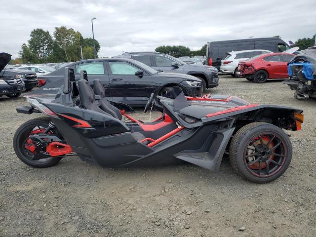 57XAARHB7L8137218 - 2020 POLARIS SLINGSHOT R RED photo 1