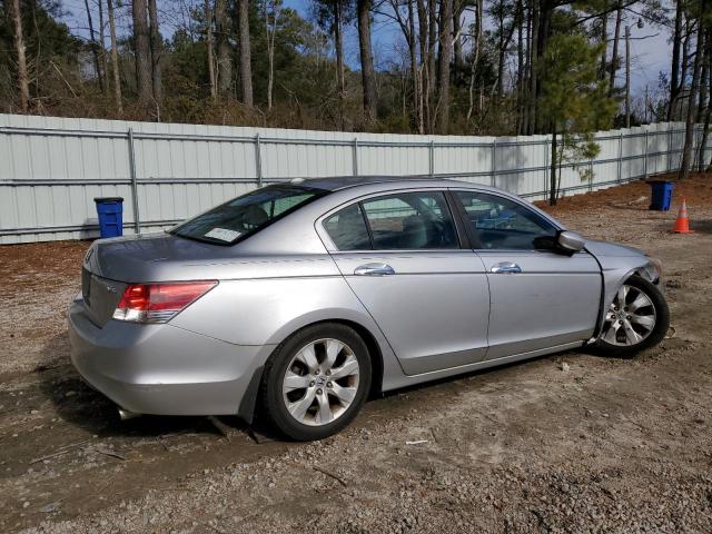 1HGCP3F89AA003354 - 2010 HONDA ACCORD EXL SILVER photo 3