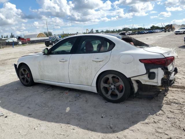 ZARFAEDN7J7572868 - 2018 ALFA ROMEO GIULIA Q4 WHITE photo 2