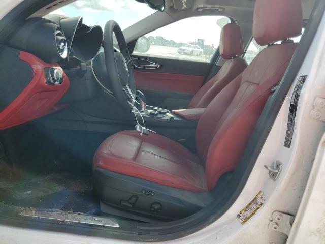 ZARFAEDN7J7572868 - 2018 ALFA ROMEO GIULIA Q4 თეთრი ფოტო 7